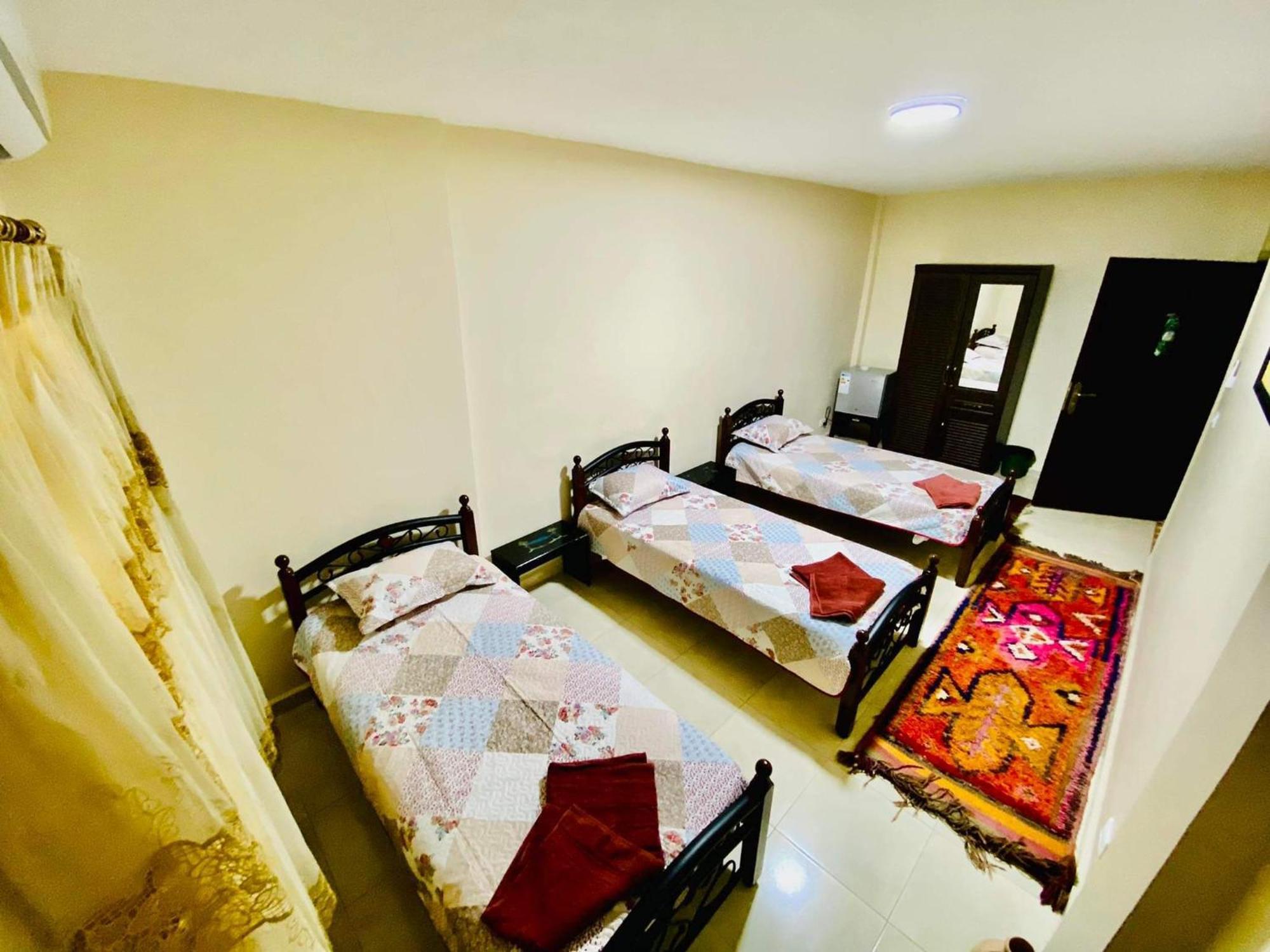 Petra View Flat Hotel Wadi Musa Bagian luar foto