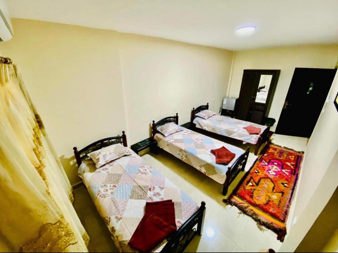 Petra View Flat Hotel Wadi Musa Bagian luar foto